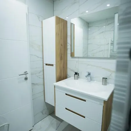 Nl Apartman Apartament *